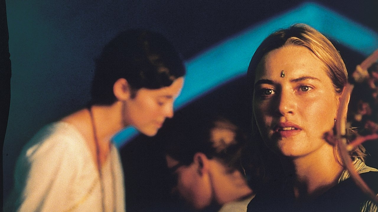 Holy Smoke Movie Screenshot 4