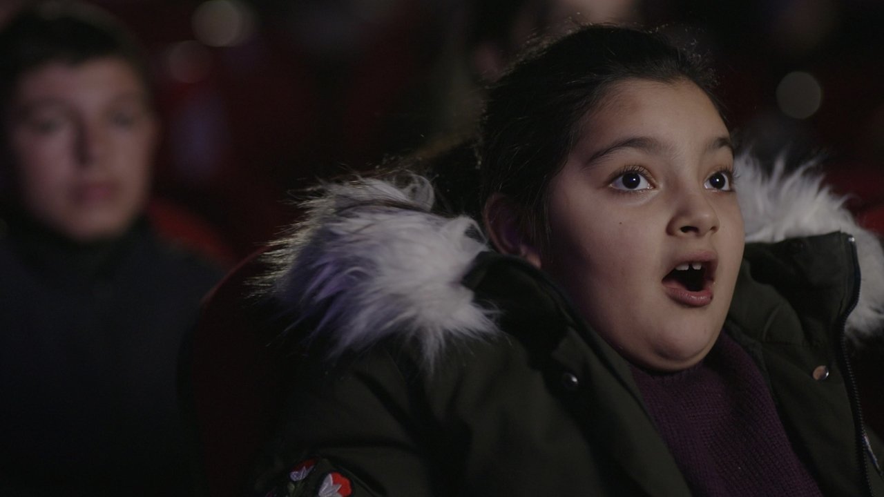 Big Red House Movie Screenshot 3